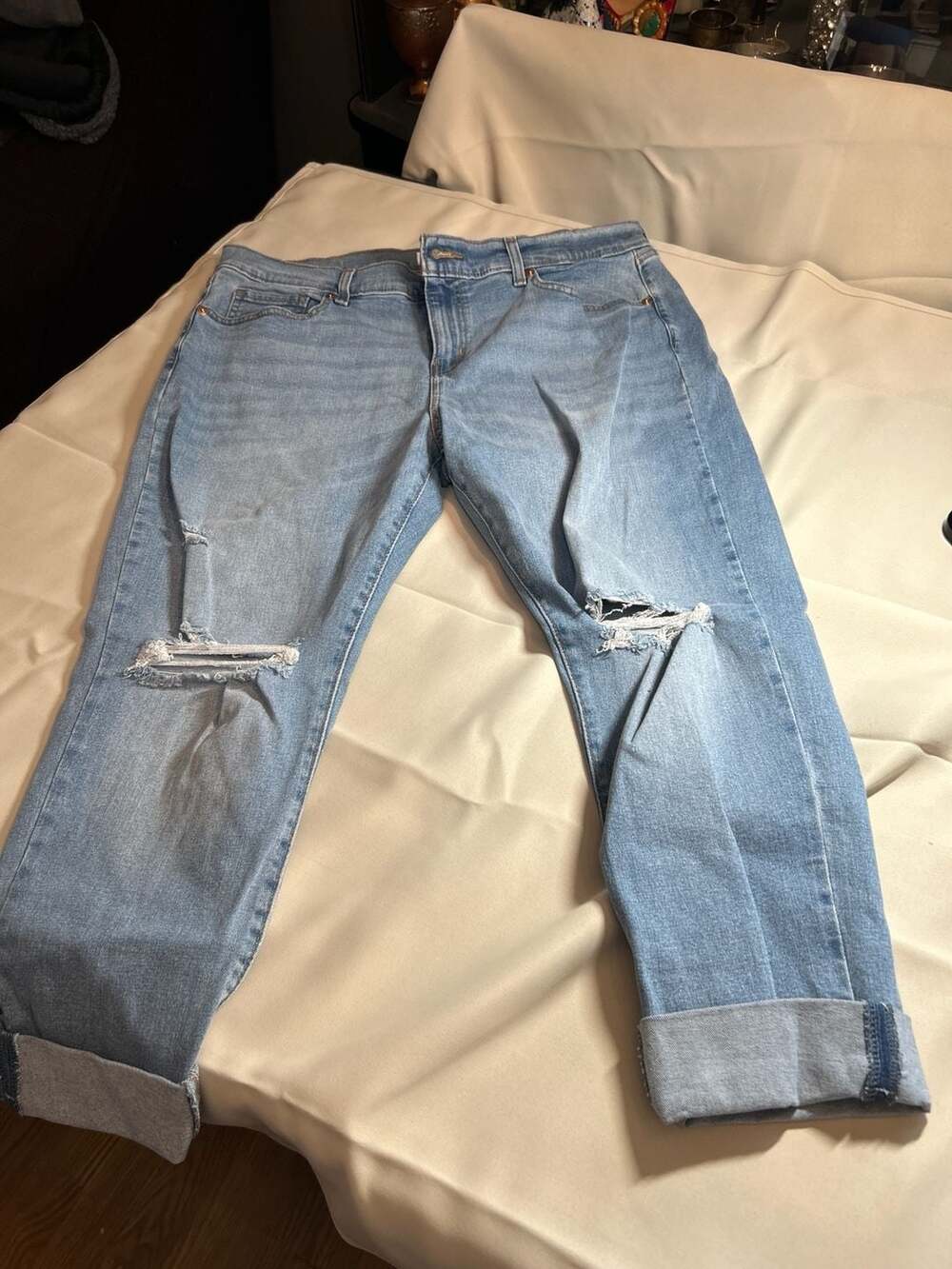 Denizen from Levi's Boyfriend Distressed Jeans Size 12 W31